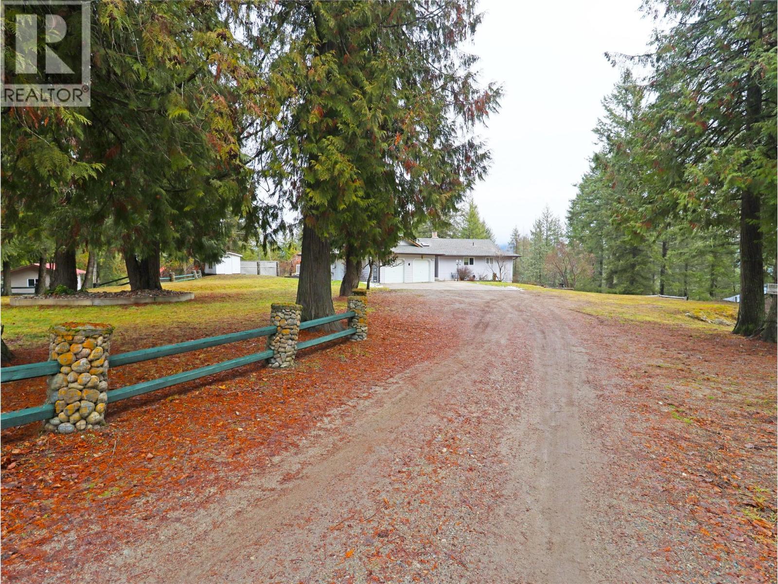 179/173 Chase Road, Christina Lake, British Columbia  V0H 1E0 - Photo 2 - 10373929