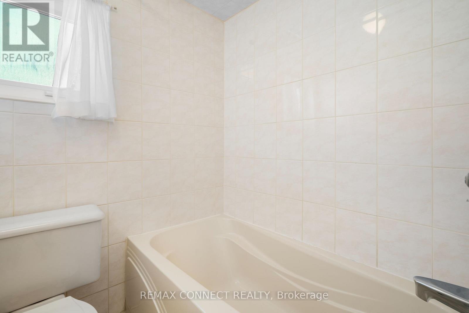 856 Chapleau Drive, Pickering, Ontario  L1W 1P4 - Photo 16 - E12731140