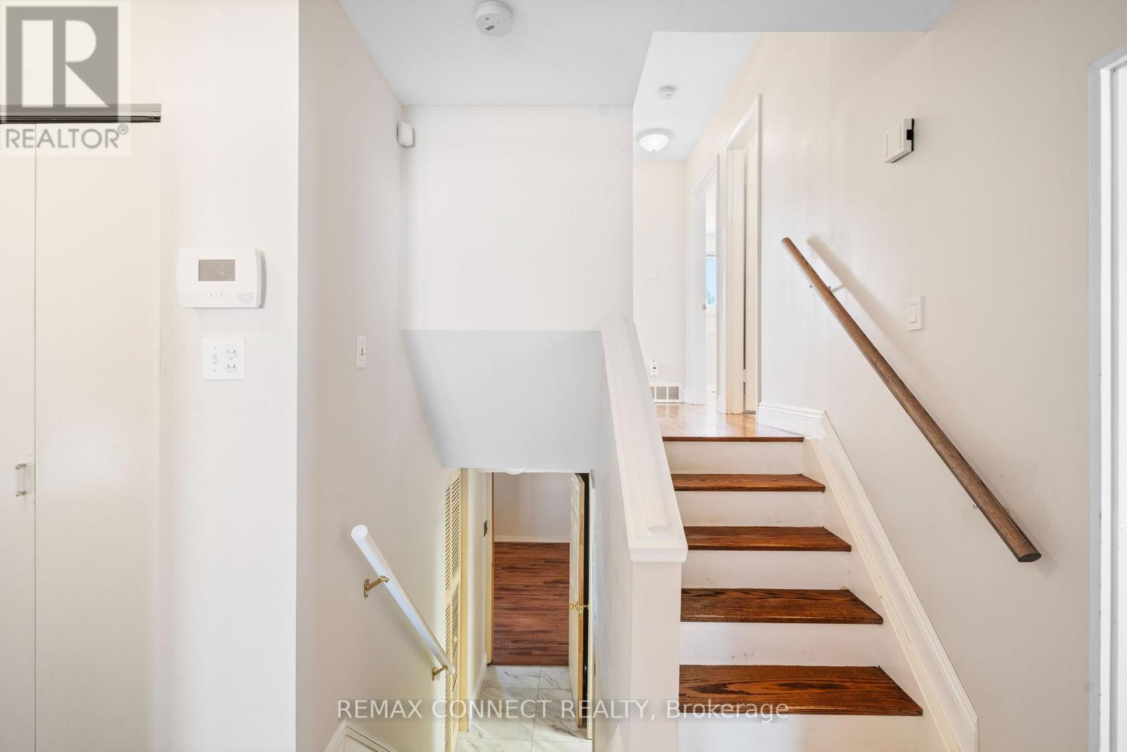 856 Chapleau Drive, Pickering, Ontario  L1W 1P4 - Photo 6 - E12731140