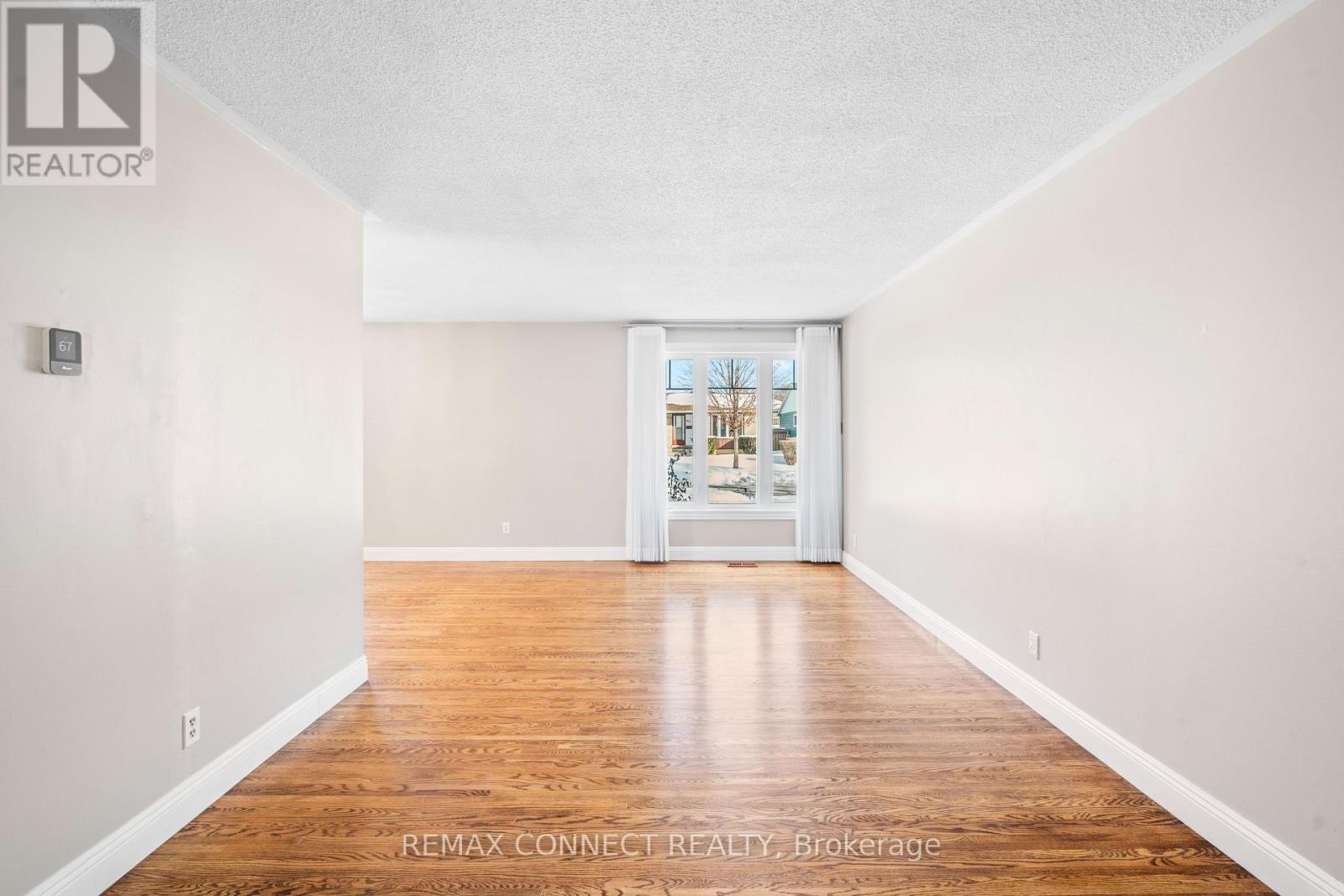 856 Chapleau Drive, Pickering, Ontario  L1W 1P4 - Photo 7 - E12731140