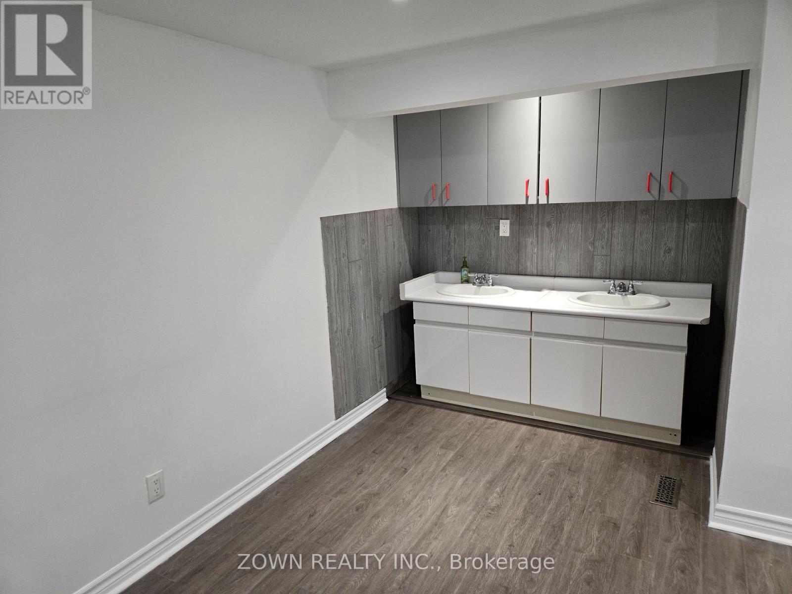 Basement - 10014 Yonge Street N, Richmond Hill, Ontario  L4C 1T8 - Photo 5 - N12731098