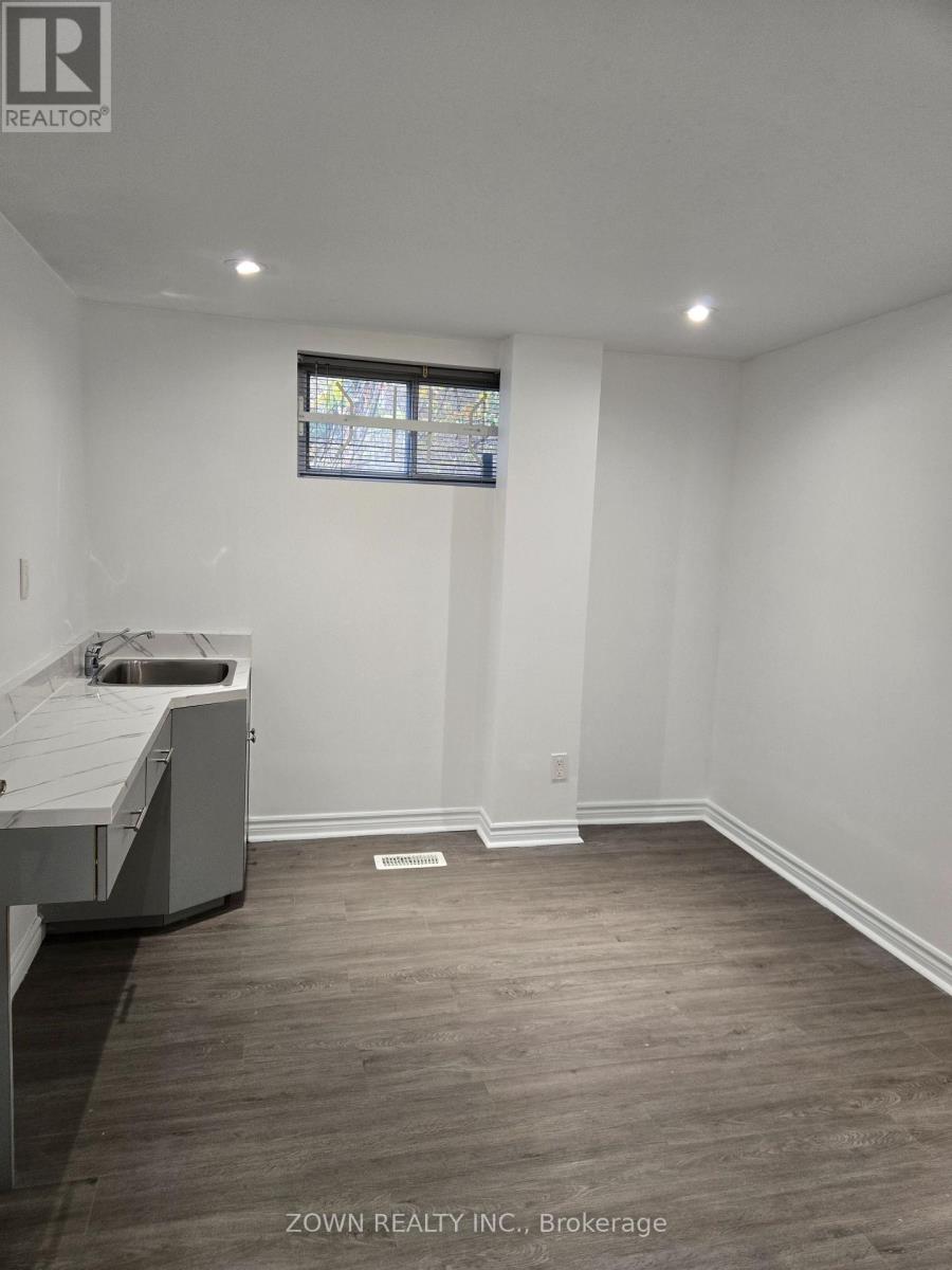 Basement - 10014 Yonge Street N, Richmond Hill, Ontario  L4C 1T8 - Photo 7 - N12731098