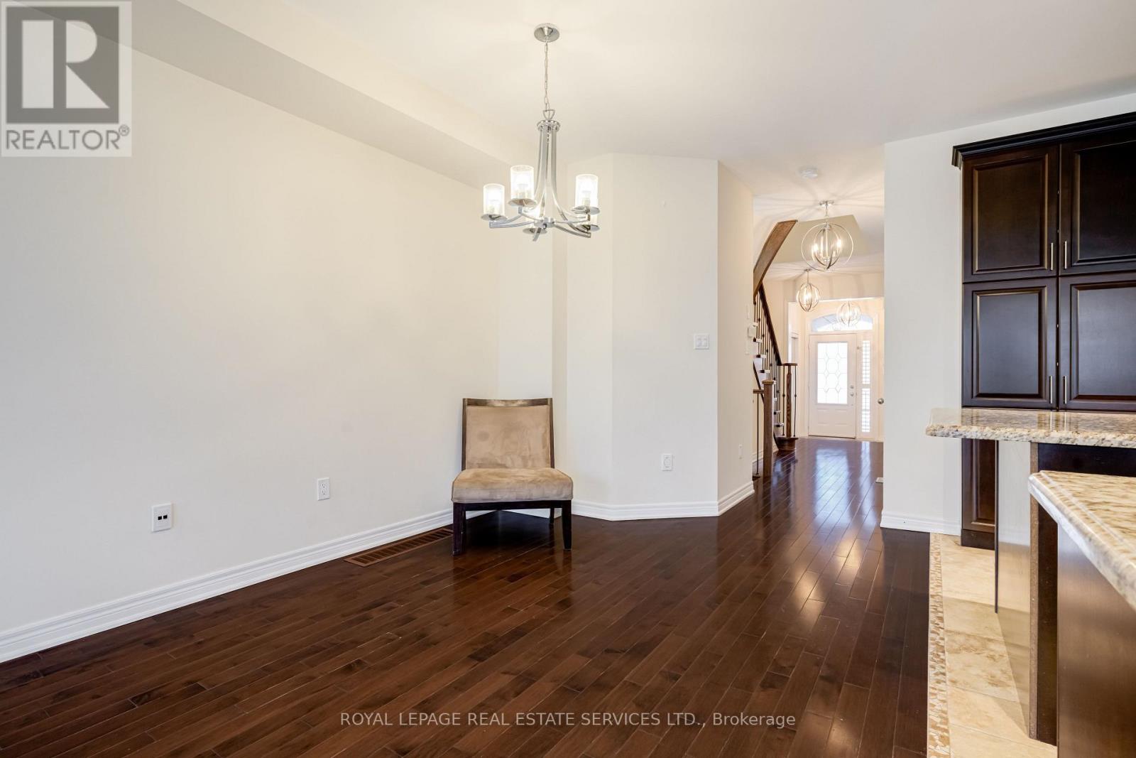 1259 Craigleith Road, Oakville, Ontario  L6H 0B6 - Photo 7 - W12731110