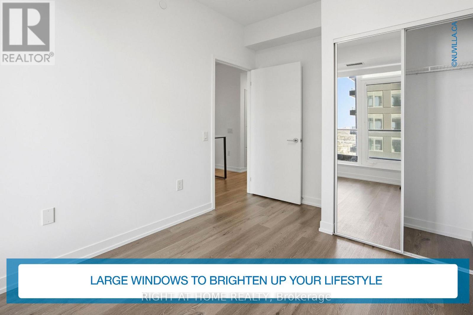 2511 - 395 Square One Drive, Mississauga, Ontario  L5B 0P6 - Photo 13 - W12731120