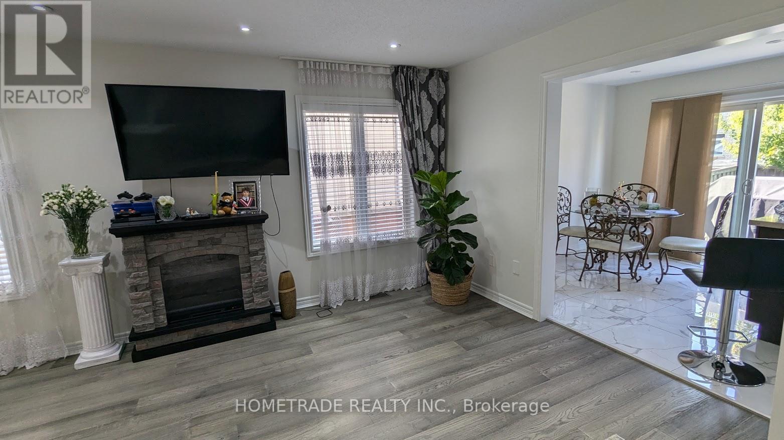 4861 Verdi Street, Burlington, Ontario  L7M 0H4 - Photo 5 - W12731126