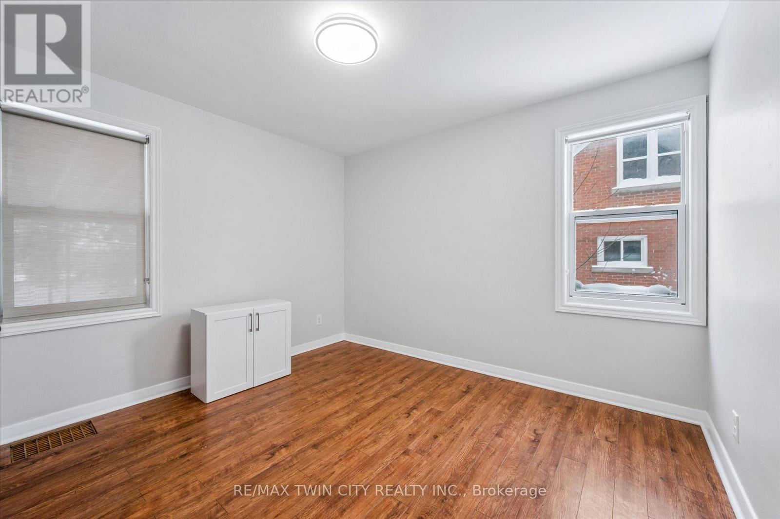 56 Columbia Street W, Waterloo, Ontario  N2L 3K5 - Photo 12 - X12731100