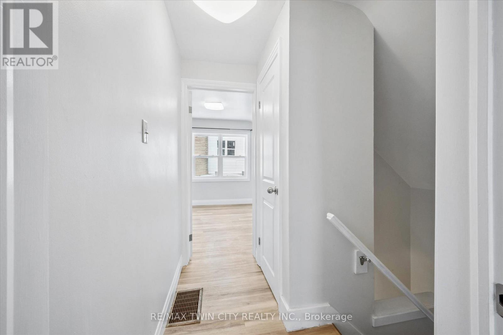 56 Columbia Street W, Waterloo, Ontario  N2L 3K5 - Photo 13 - X12731106