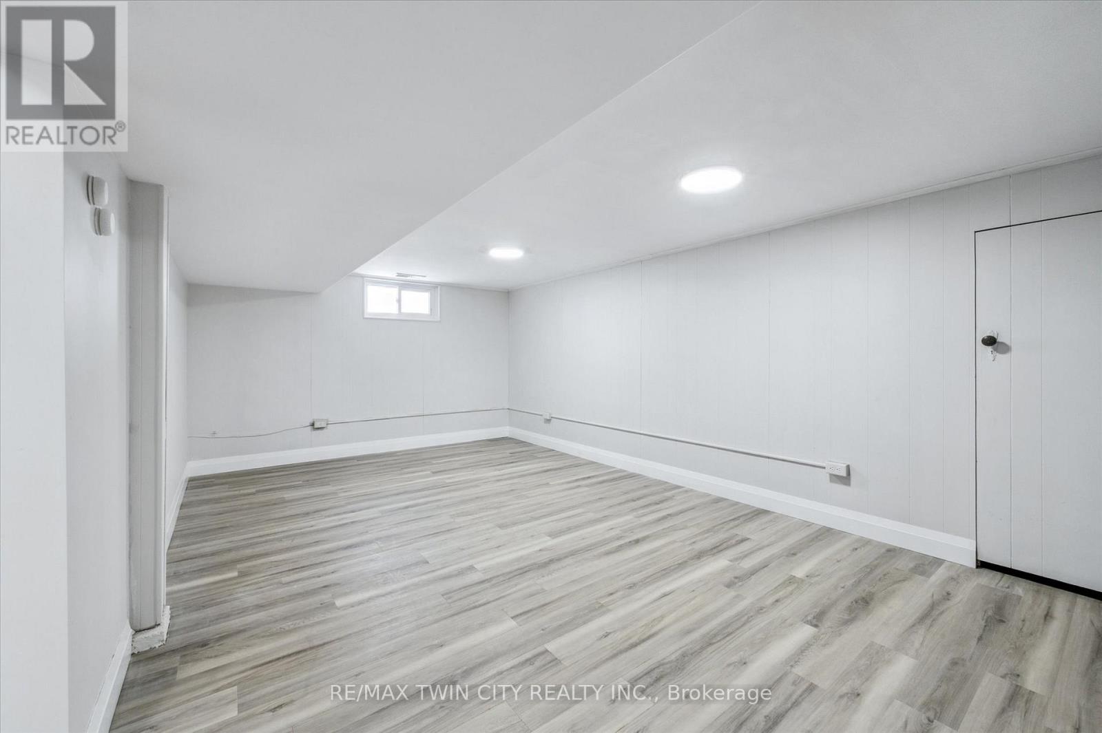 56 Columbia Street W, Waterloo, Ontario  N2L 3K5 - Photo 18 - X12731106