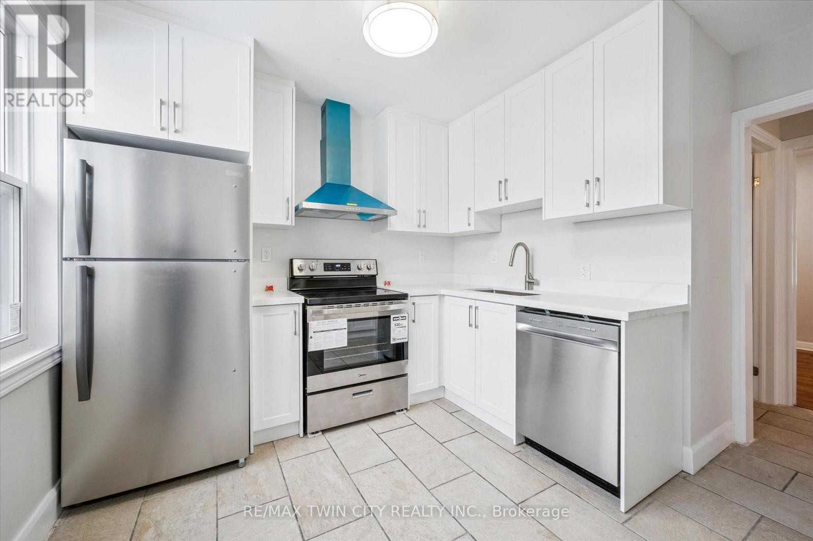 56 Columbia Street W, Waterloo, Ontario  N2L 3K5 - Photo 7 - X12731106