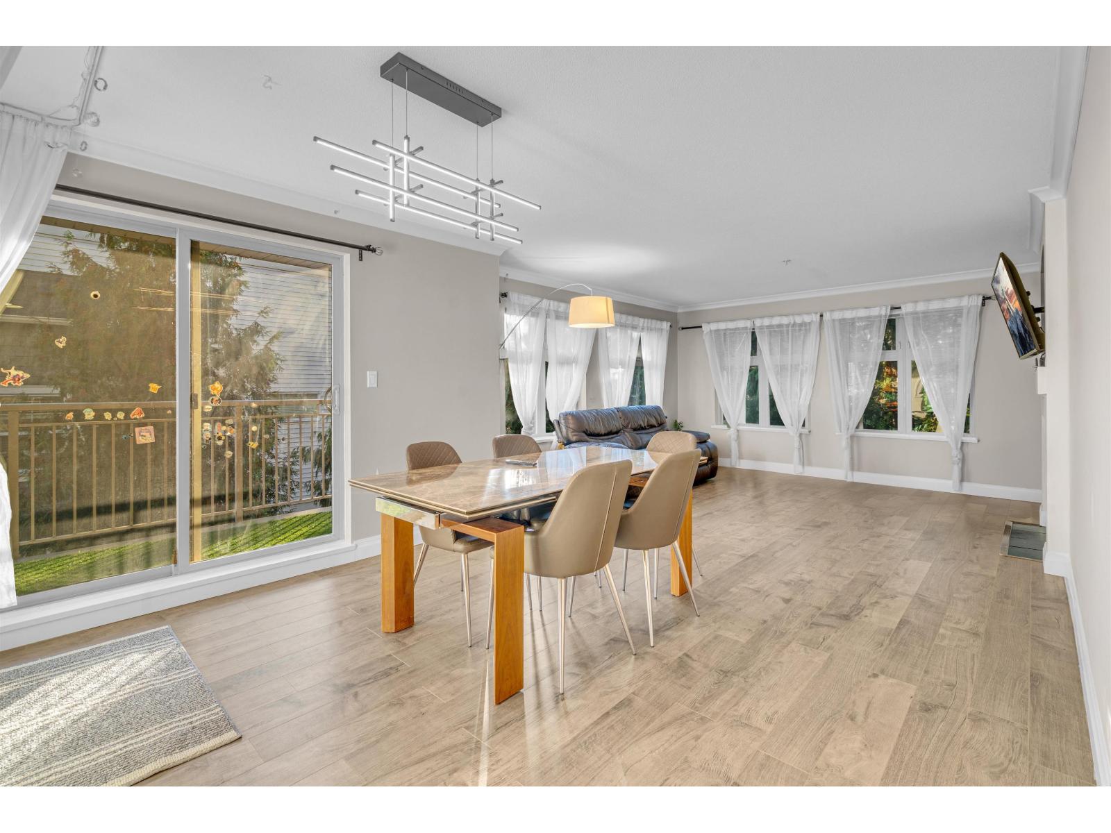 210 15220 Guildford Drive, Surrey, British Columbia  V3R 0Y6 - Photo 7 - R3026781