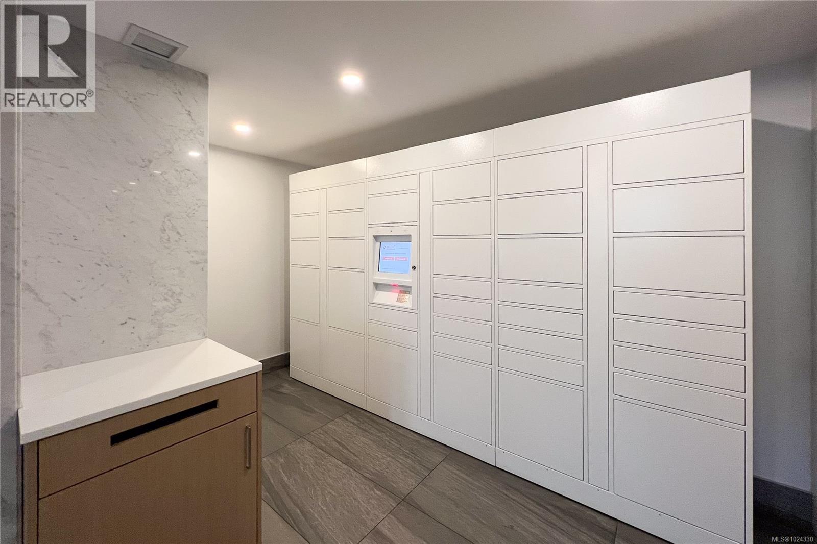 1108 777 Herald St, Victoria, British Columbia  V8T 0C7 - Photo 36 - 1024330