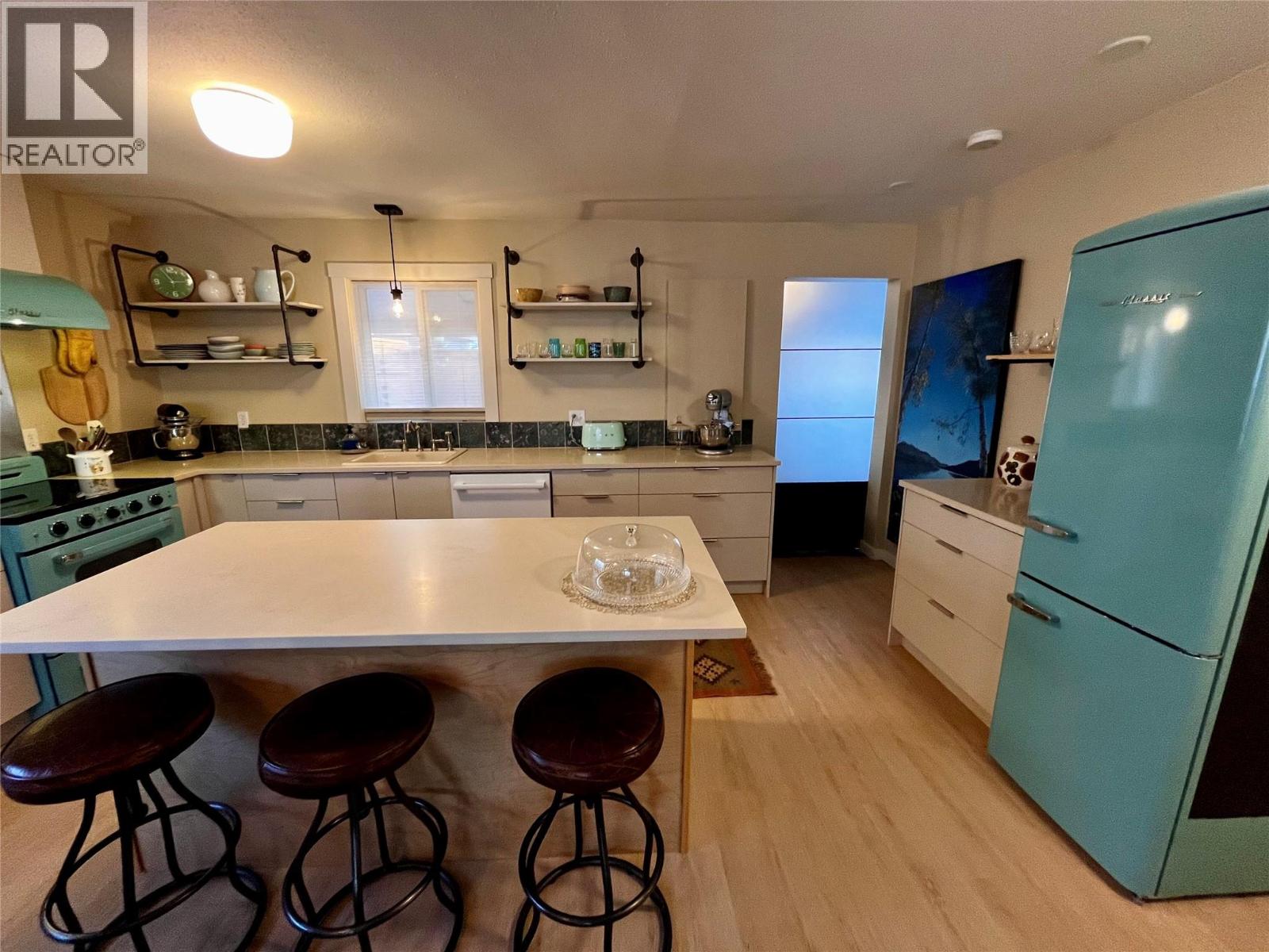 203 7th Avenue, Nakusp, British Columbia  V0G 1R0 - Photo 16 - 10373908