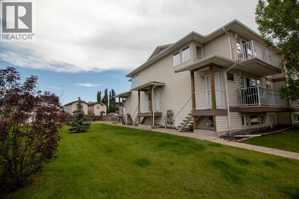 101, 604 19 Street SE, High River, Alberta