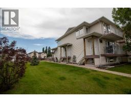 101, 604 19 Street SE, High River, Alberta