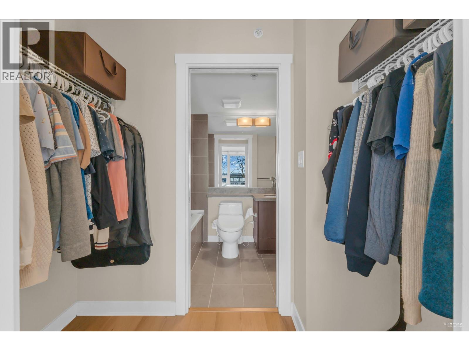 705 2978 Glen Drive, Coquitlam, British Columbia  V3B 0C3 - Photo 19 - R3083239