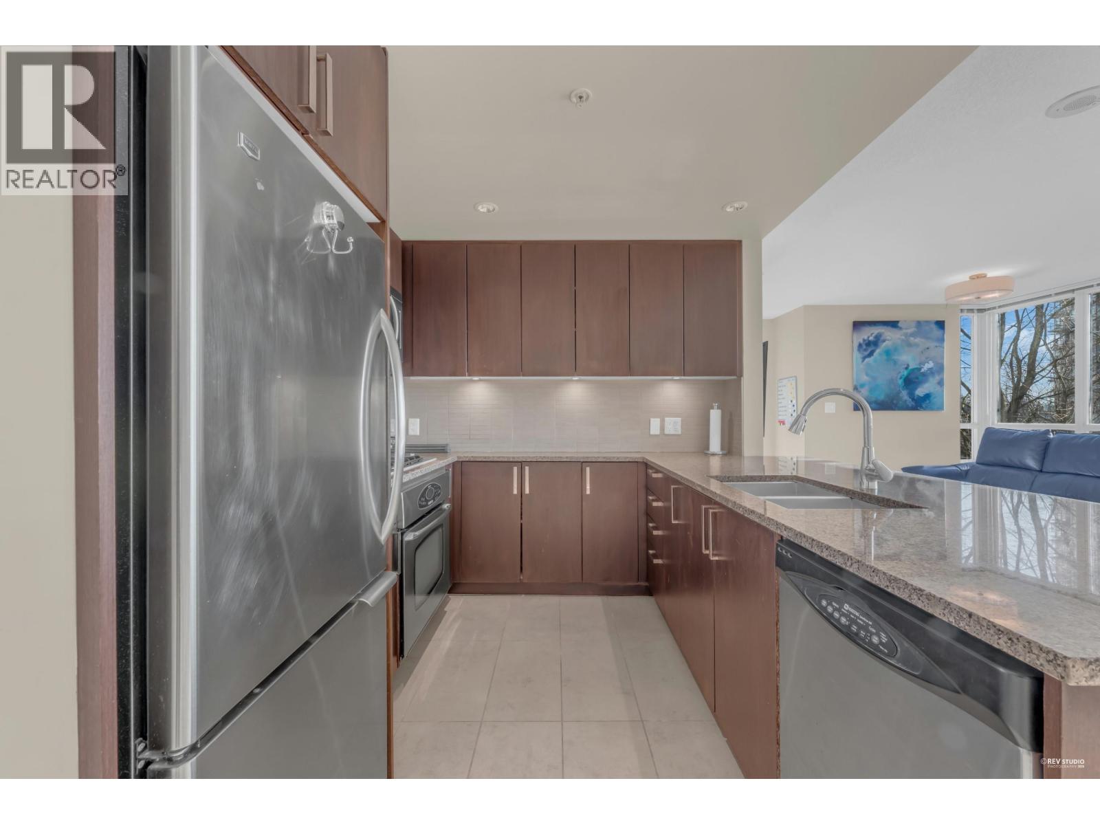 705 2978 Glen Drive, Coquitlam, British Columbia  V3B 0C3 - Photo 14 - R3083239