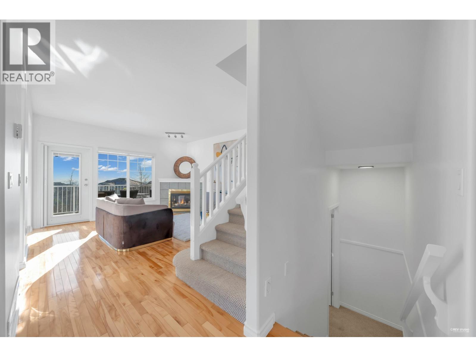 38 1751 Paddock Drive, Coquitlam, British Columbia  V3E 3M2 - Photo 27 - R3083392