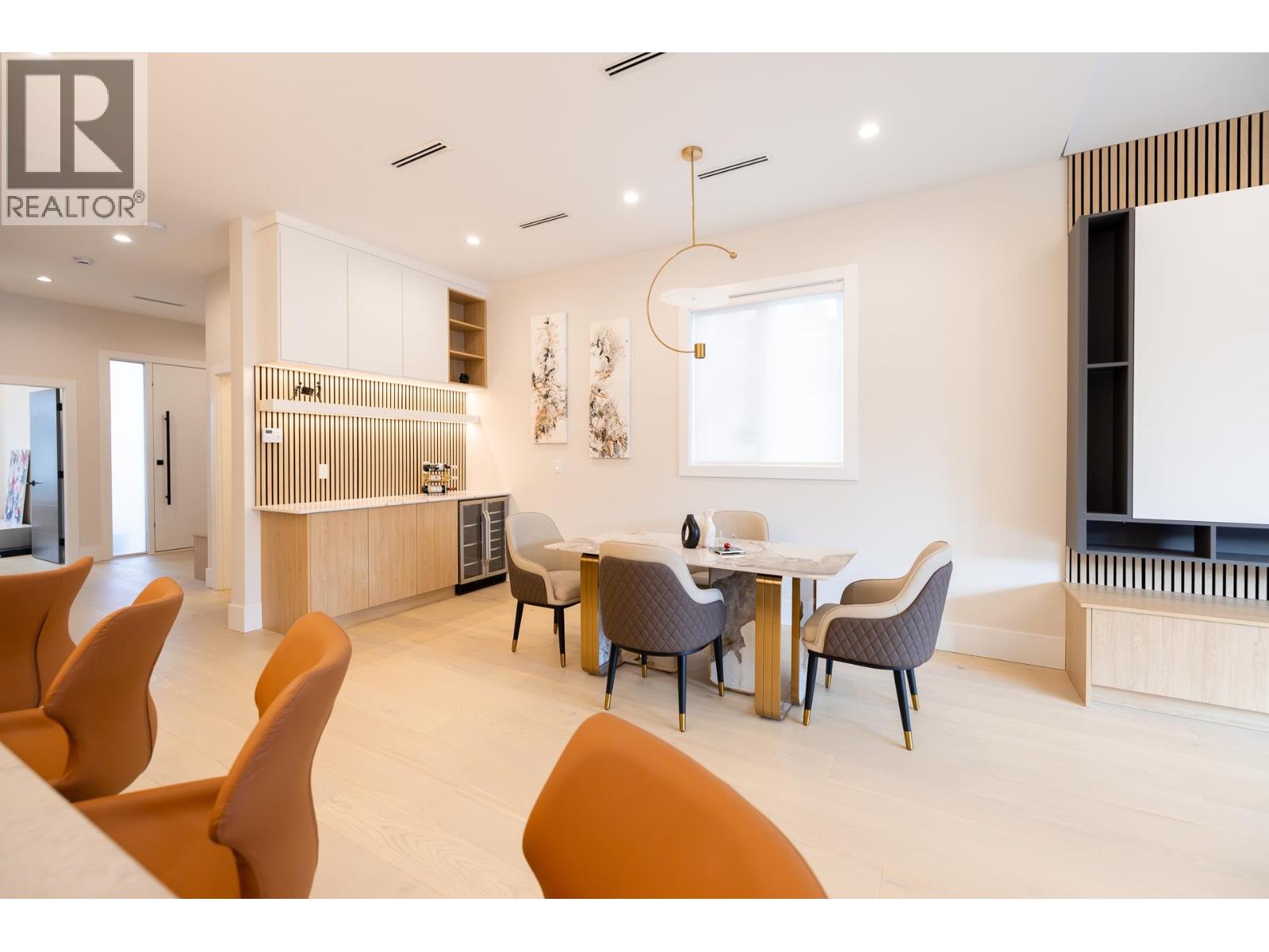 8055 18th Avenue, Burnaby, British Columbia  V3N 1J9 - Photo 8 - R3083197