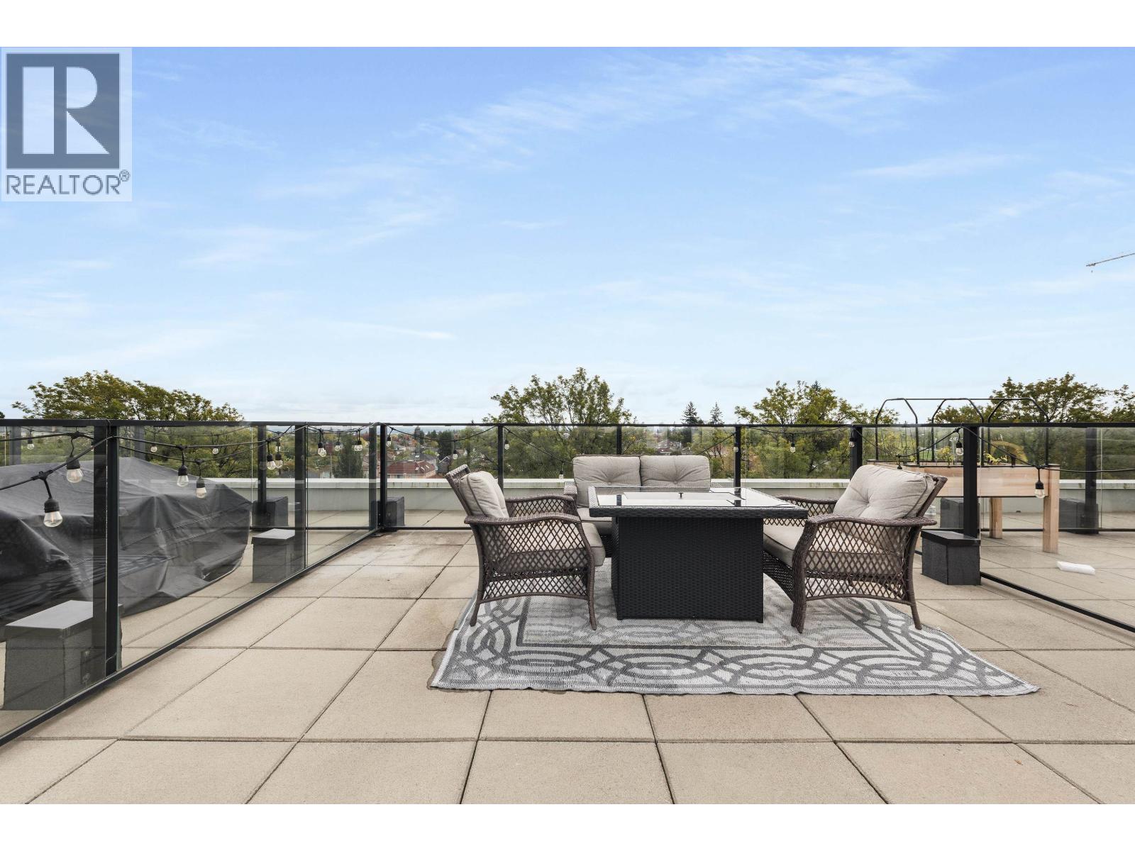 138 W Woodstock Avenue, Vancouver, British Columbia  V5Y 0N1 - Photo 31 - R3083398