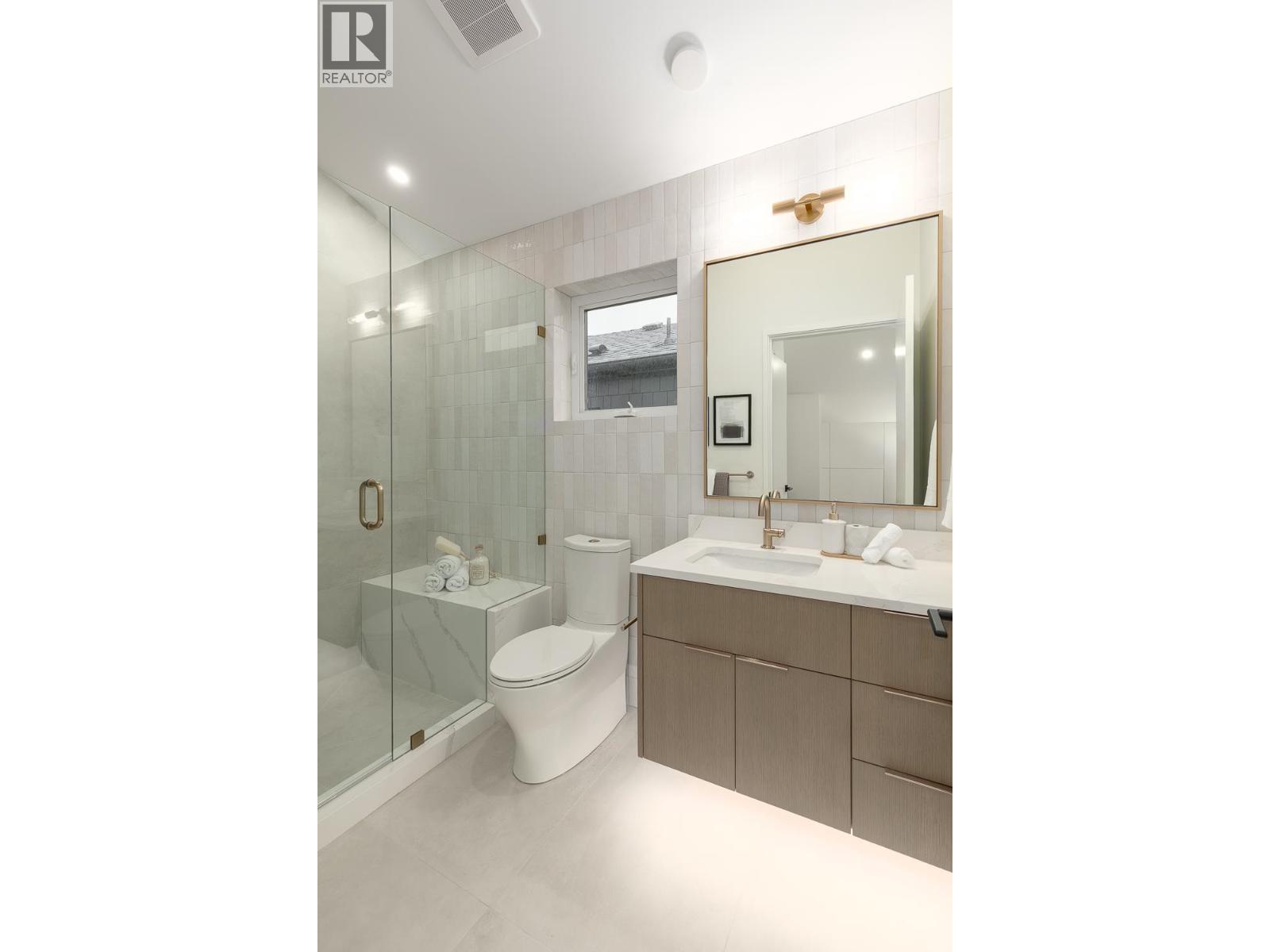 5405 Wales Street, Vancouver, British Columbia  V5R 3M9 - Photo 12 - R3083402