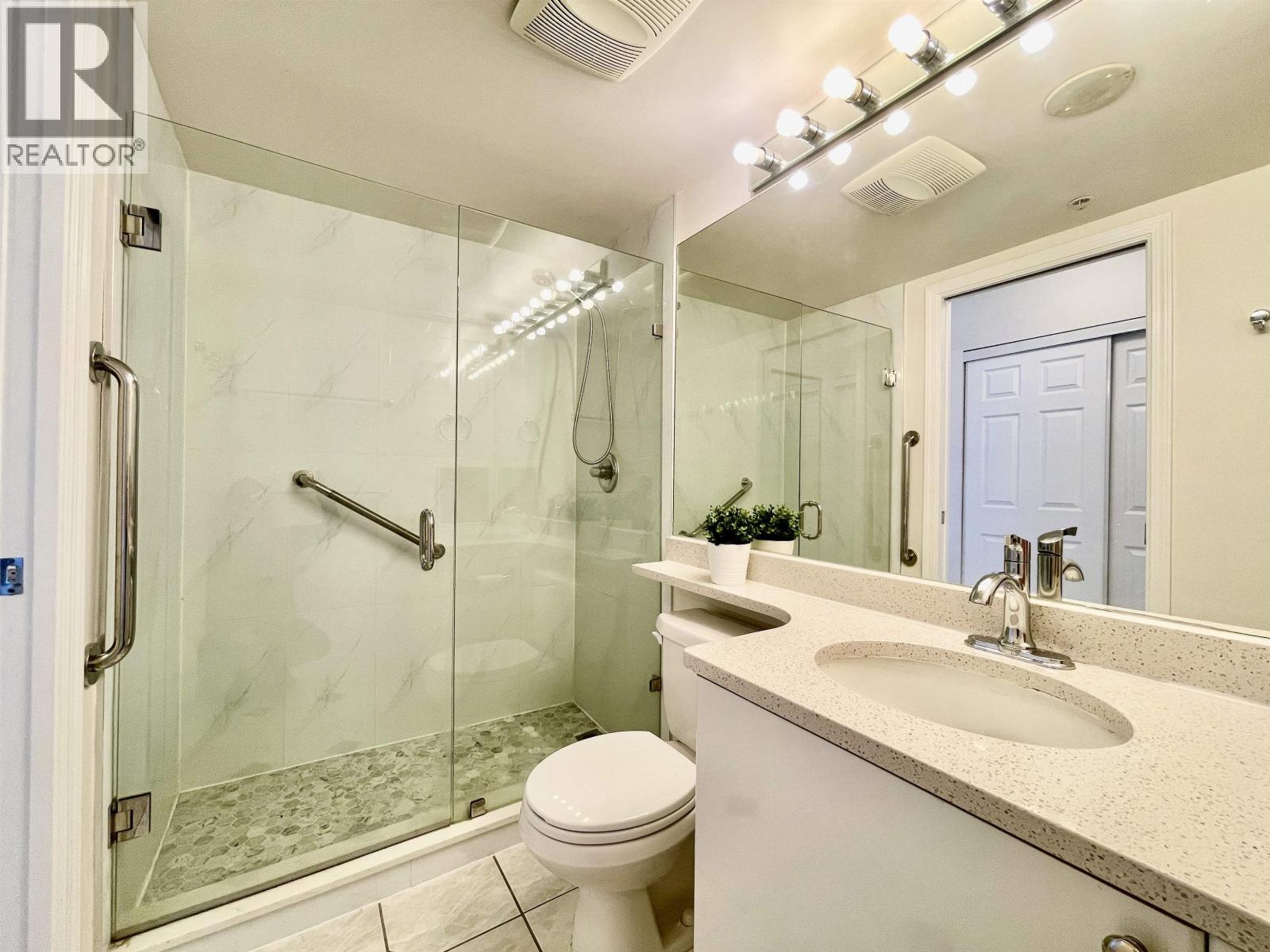 702 6191 Buswell Street, Richmond, British Columbia  V6Y 4C4 - Photo 13 - R3083417