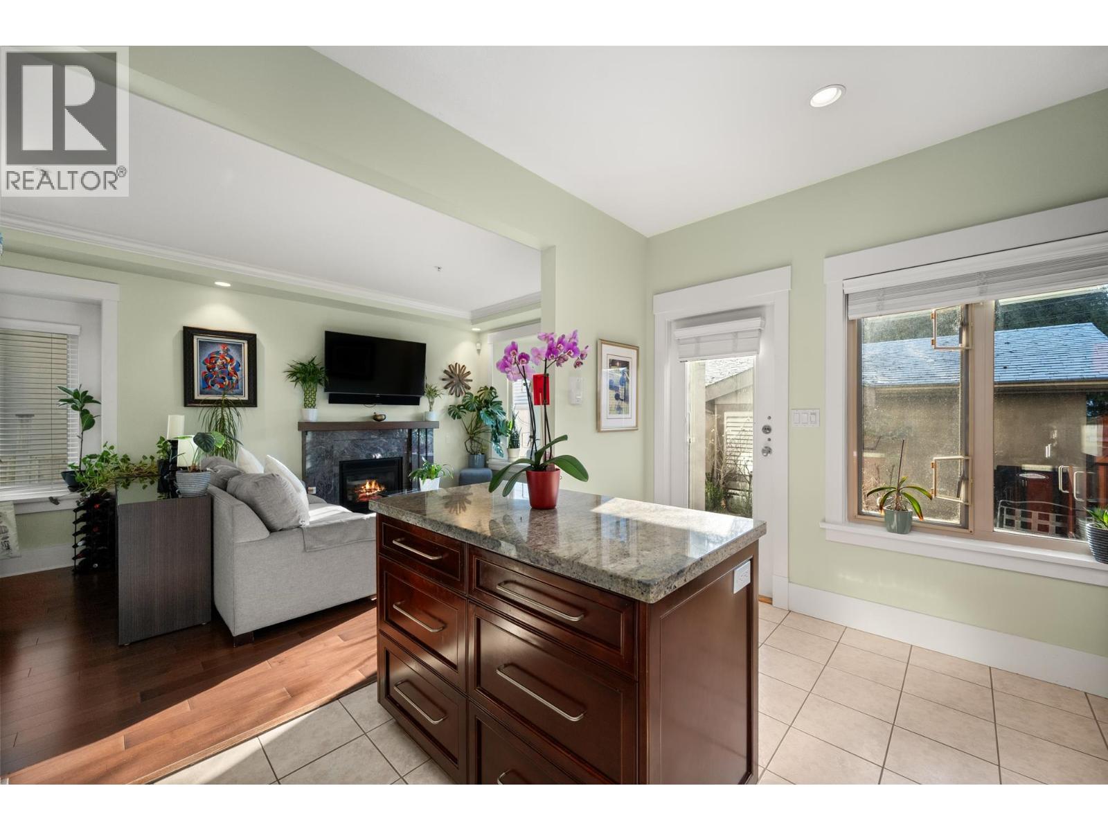 720 W 68th Avenue, Vancouver, British Columbia  V6P 2T9 - Photo 11 - R3083445