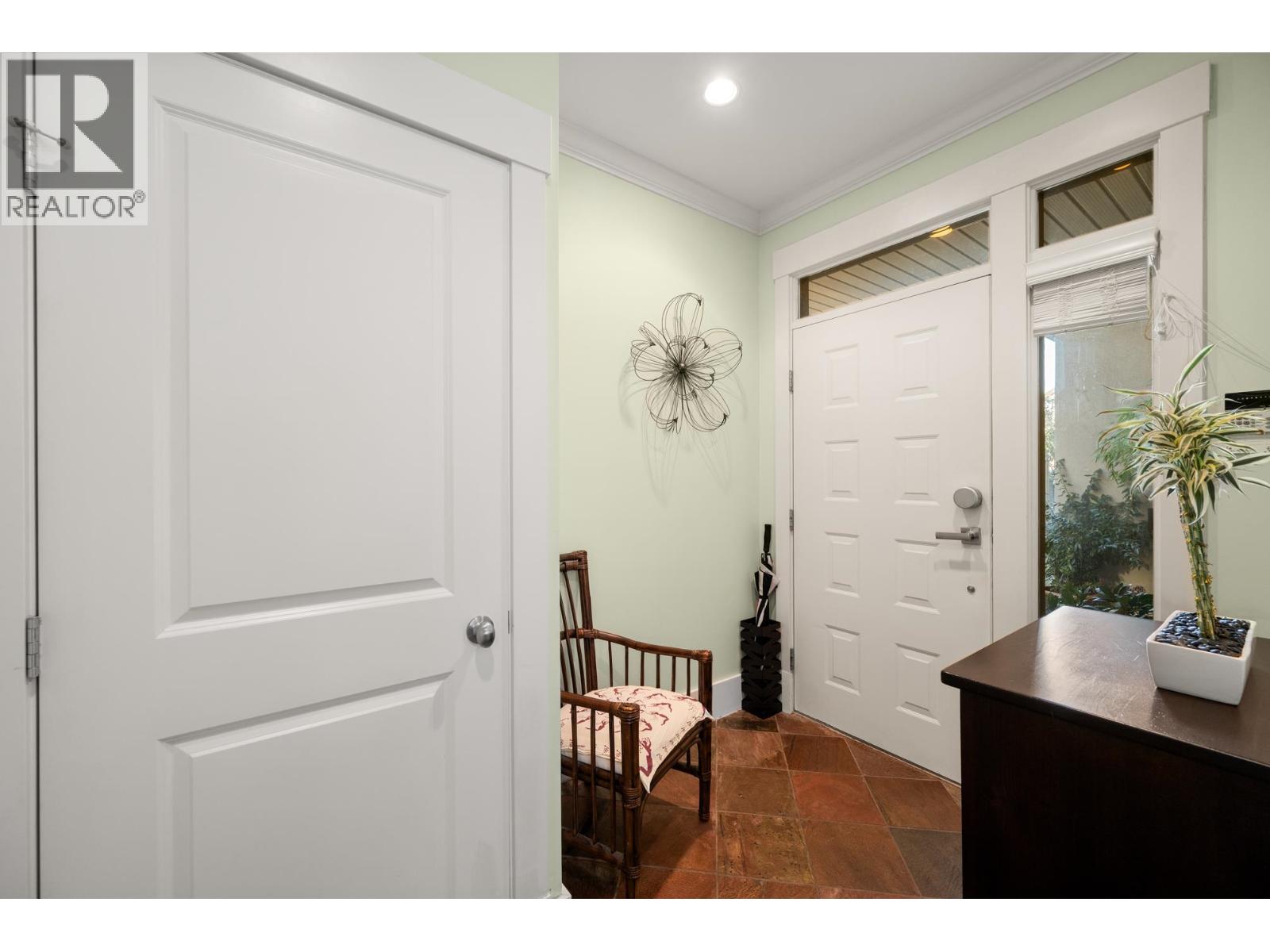 720 W 68th Avenue, Vancouver, British Columbia  V6P 2T9 - Photo 5 - R3083445