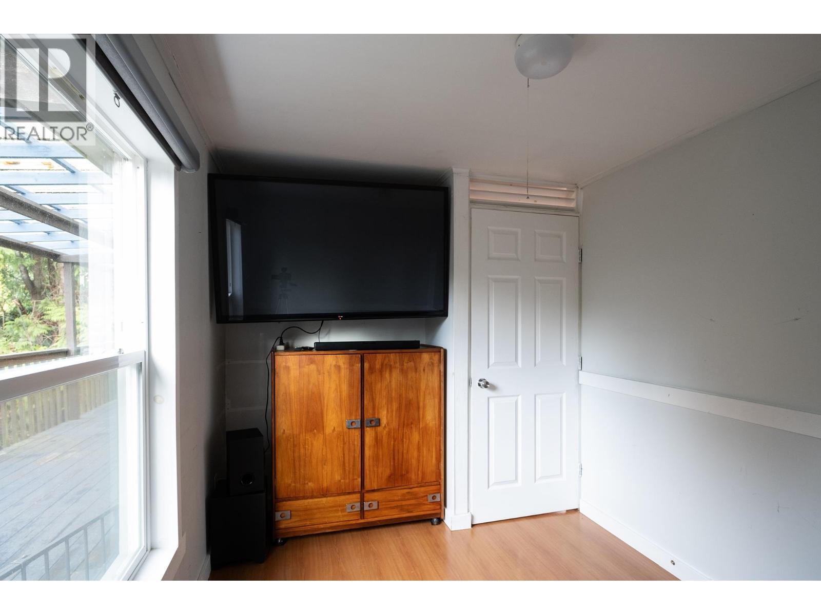 5863 Sandy Hook Road, Sechelt, British Columbia  V7Z 0C8 - Photo 15 - R3083435