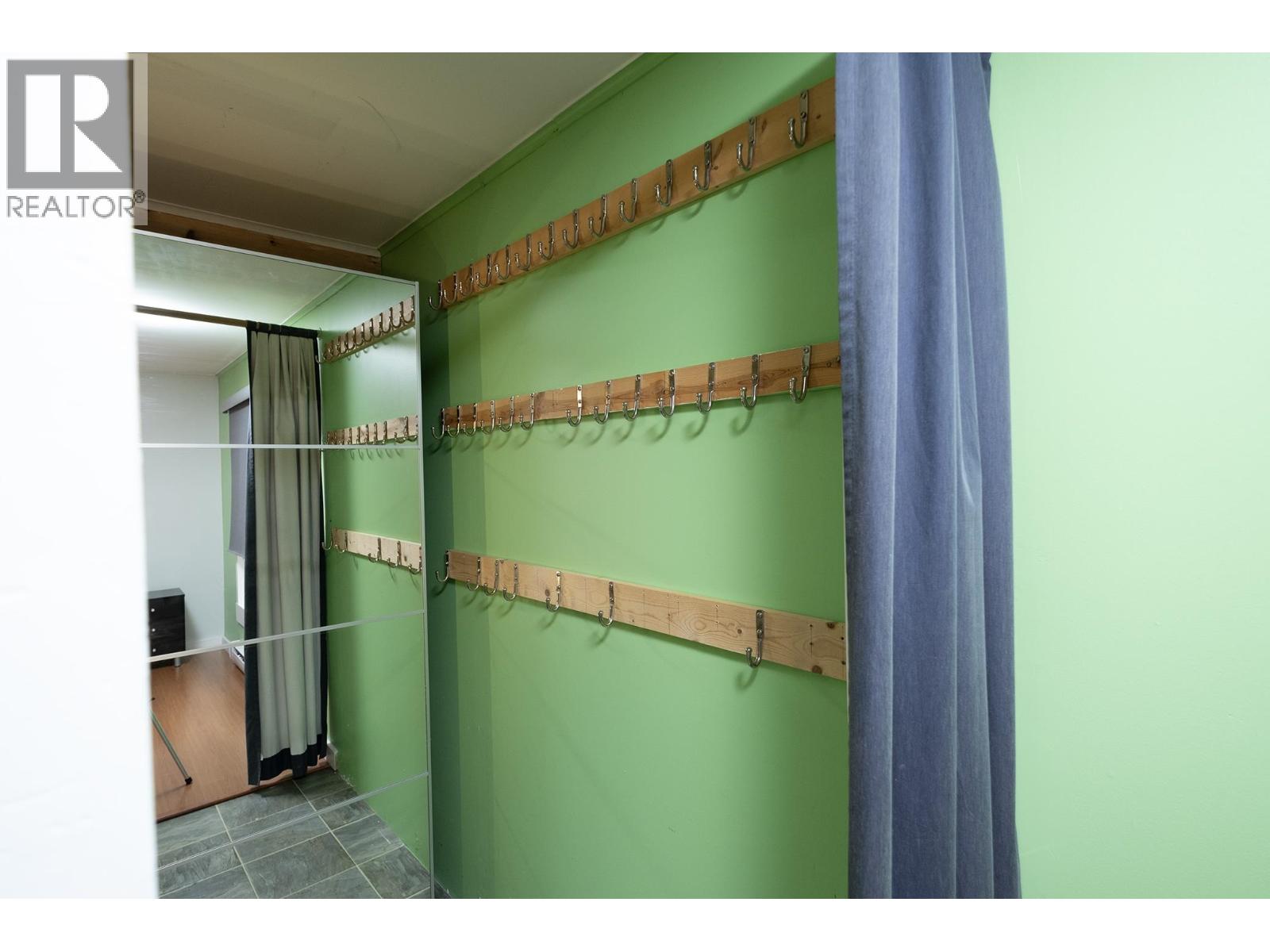 5863 Sandy Hook Road, Sechelt, British Columbia  V7Z 0C8 - Photo 17 - R3083435