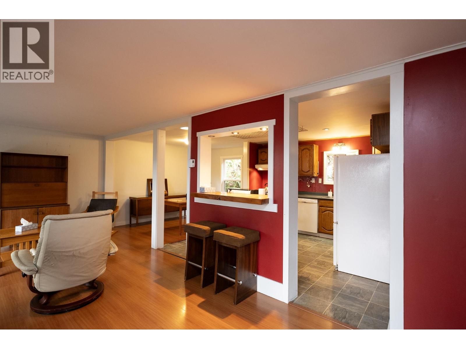 5863 Sandy Hook Road, Sechelt, British Columbia  V7Z 0C8 - Photo 8 - R3083435