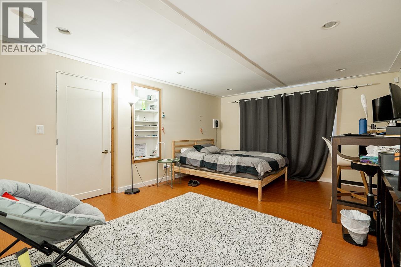 4871 Highlawn Drive, Burnaby, British Columbia  V5C 3T2 - Photo 29 - R3083443