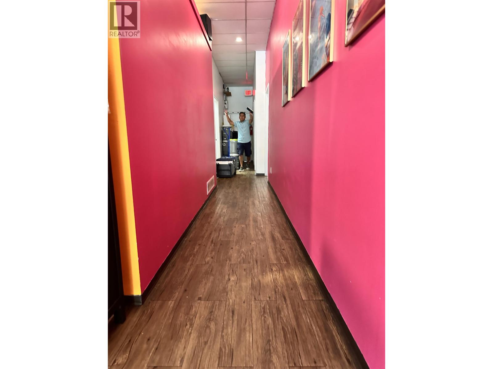 38209 Westway Avenue, Squamish, British Columbia  V8B 0Y5 - Photo 8 - C8075557