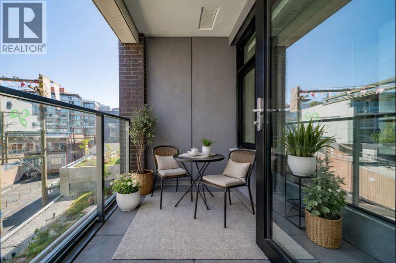 Listing Picture 4 of 19 : 512 210 E 5TH AVENUE, Vancouver / 溫哥華 - 魯藝地產 Yvonne Lu Group - MLS Medallion Club Member