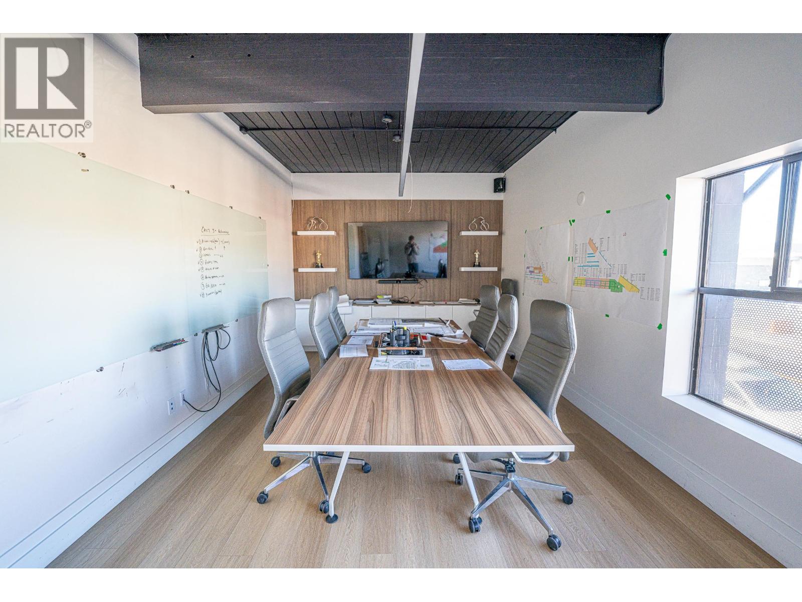 5648 Imperial Street, Burnaby, British Columbia  V5J 1E9 - Photo 11 - C8075288