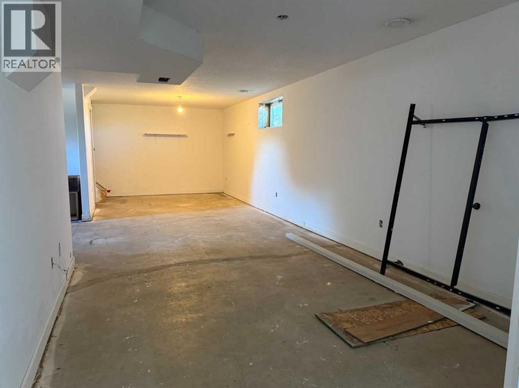 405 2 Avenue E, Bow Island, Alberta  T0K 0G0 - Photo 16 - A2263035