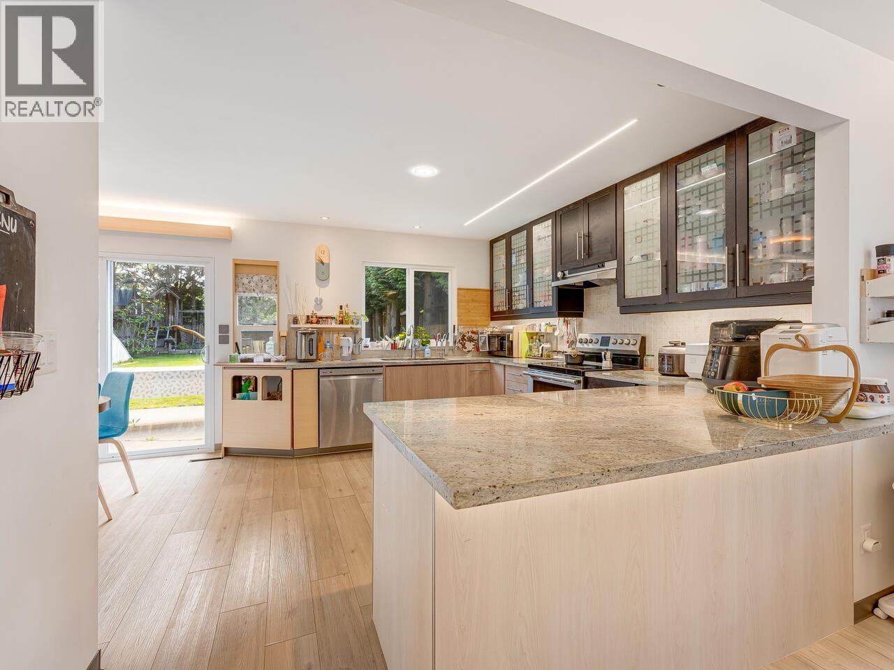 11320 No.1 Road, Richmond, British Columbia  V7E 4V6 - Photo 13 - R3083447