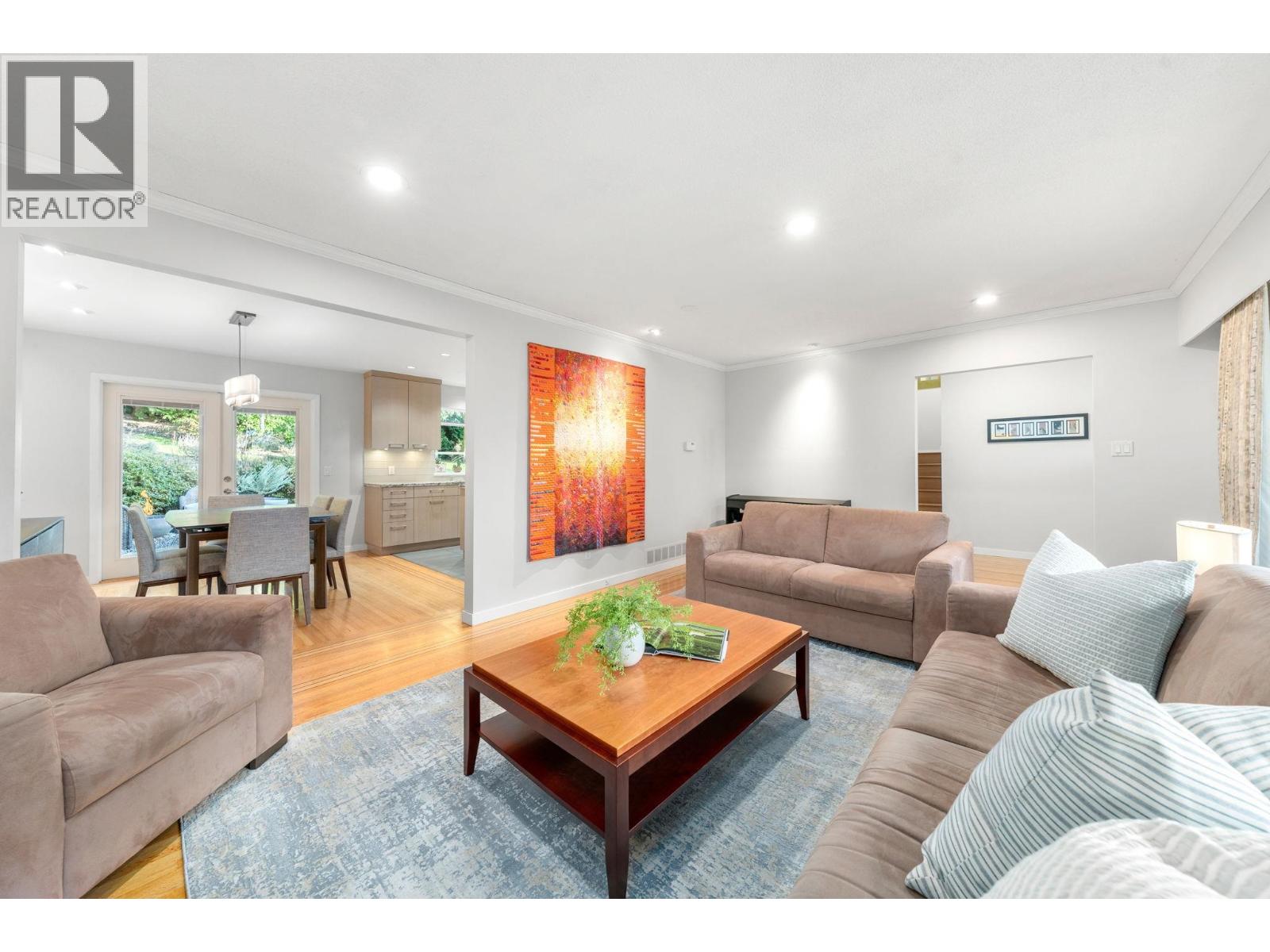 4966 Ranger Avenue, North Vancouver, British Columbia  V7R 3M4 - Photo 11 - R3083226