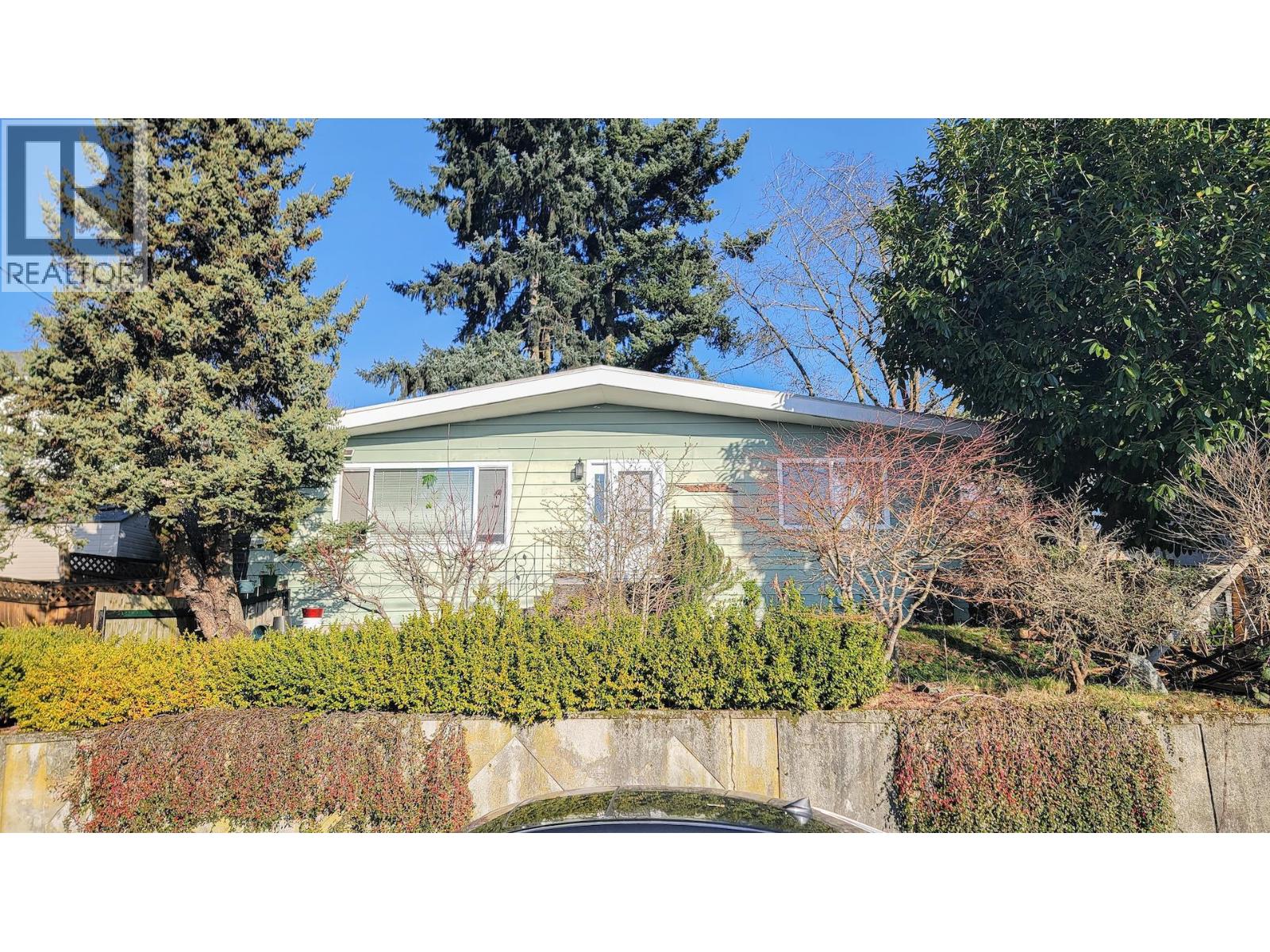 333 LOUELLEN STREET, New Westminster, British Columbia