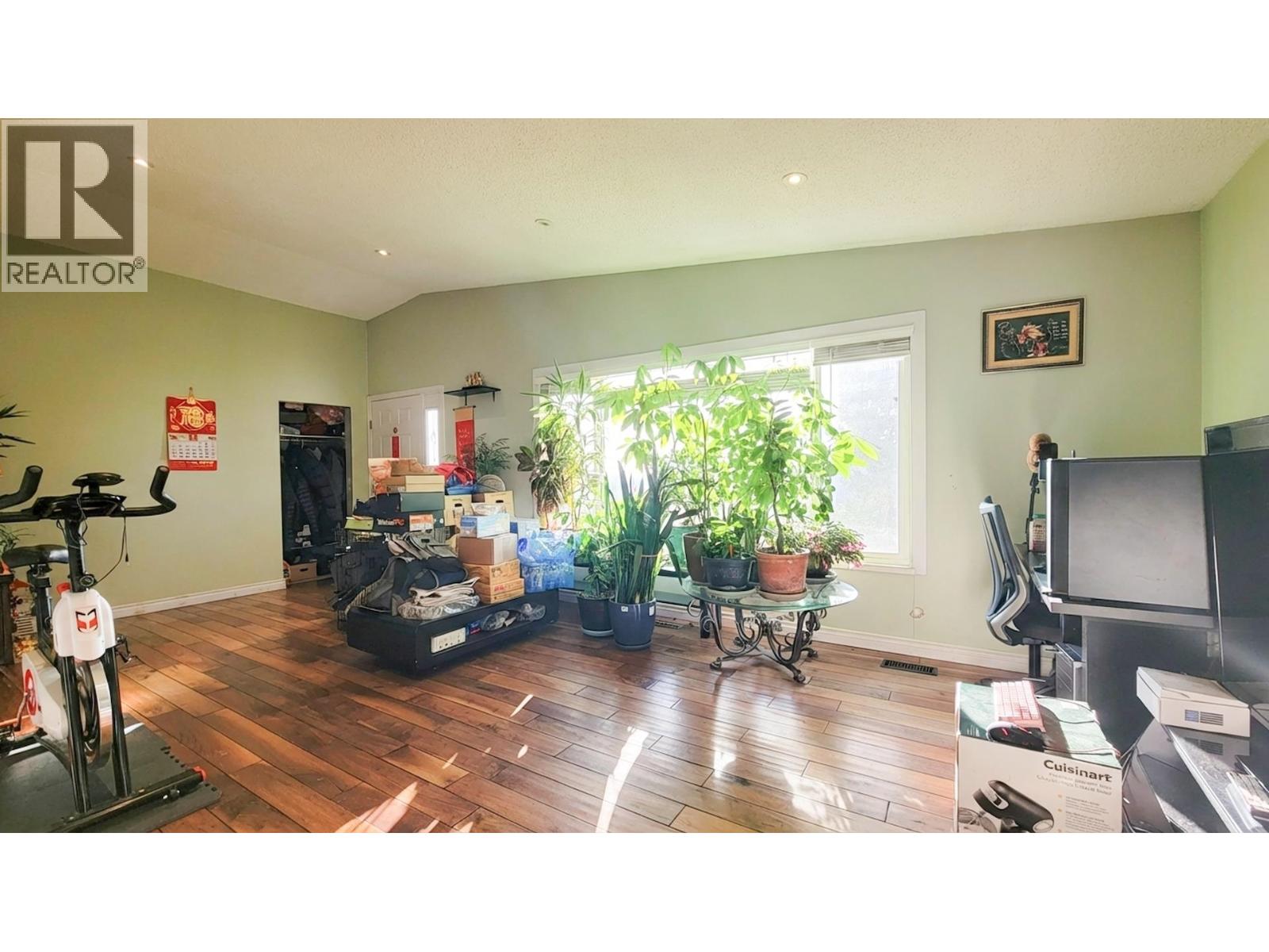 333 Louellen Street, New Westminster, British Columbia  V3M 4G6 - Photo 5 - R3083437