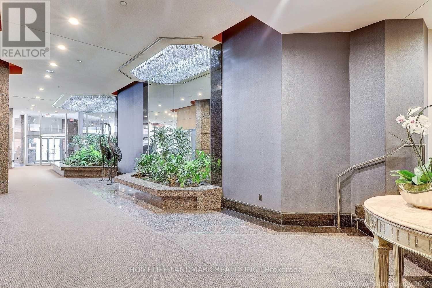 2202 - 38 Elm Street, Toronto, Ontario  M5G 2K5 - Photo 13 - C12731158