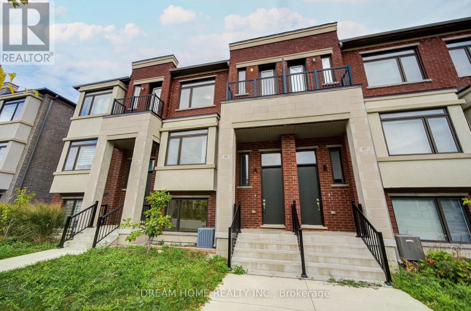 99 Crimson Forest Drive, Vaughan, Ontario  L6A 5C6 - Photo 2 - N12731154