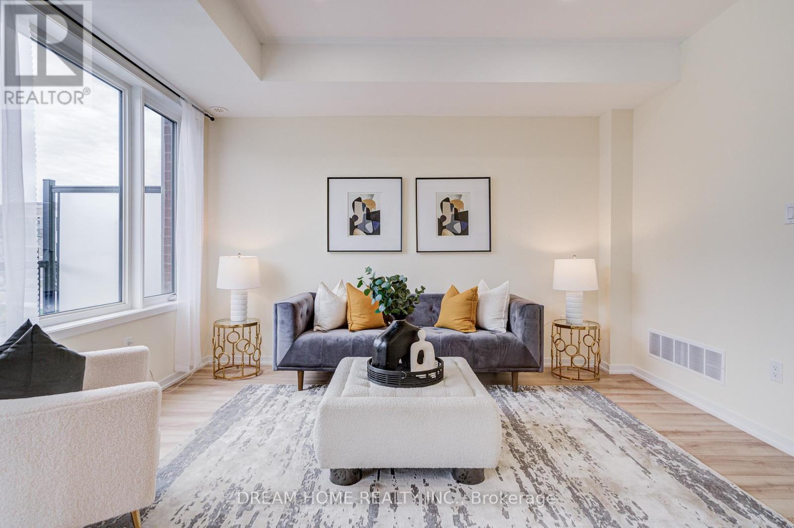 99 Crimson Forest Drive, Vaughan, Ontario  L6A 5C6 - Photo 8 - N12731154