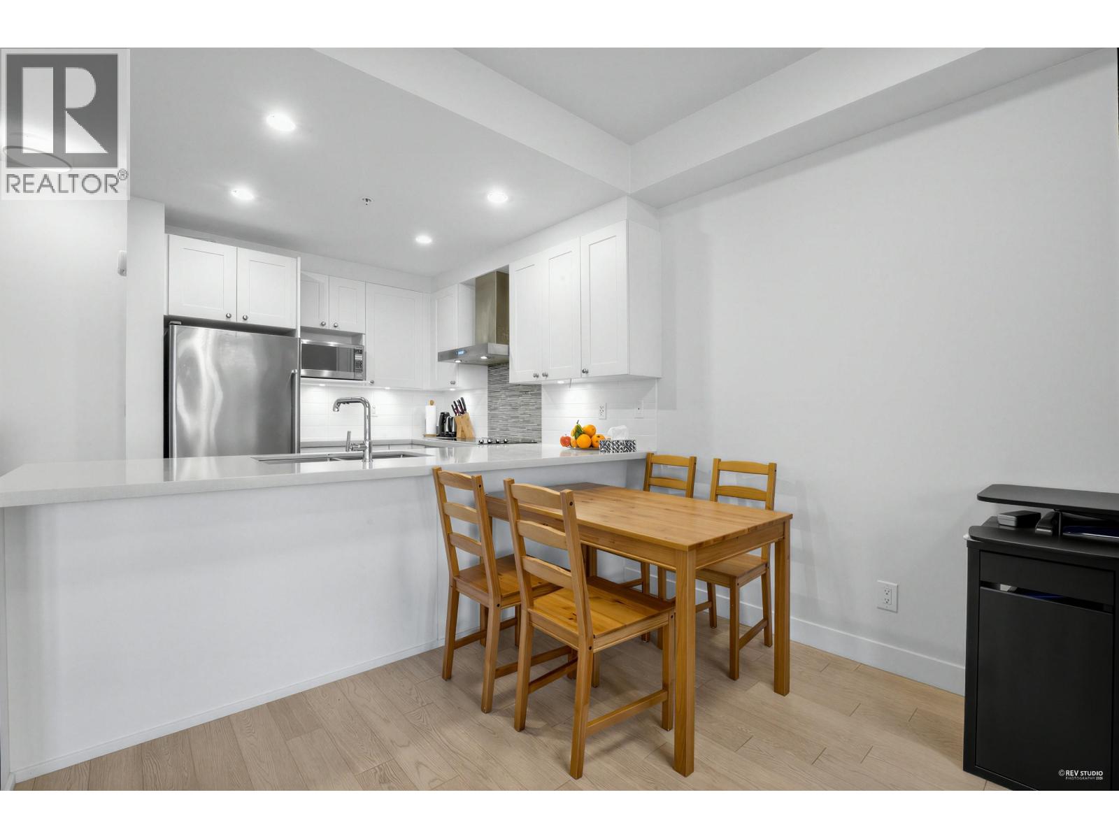 11 3231 Noel Drive, Burnaby, British Columbia  V3J 0H3 - Photo 10 - R3083005