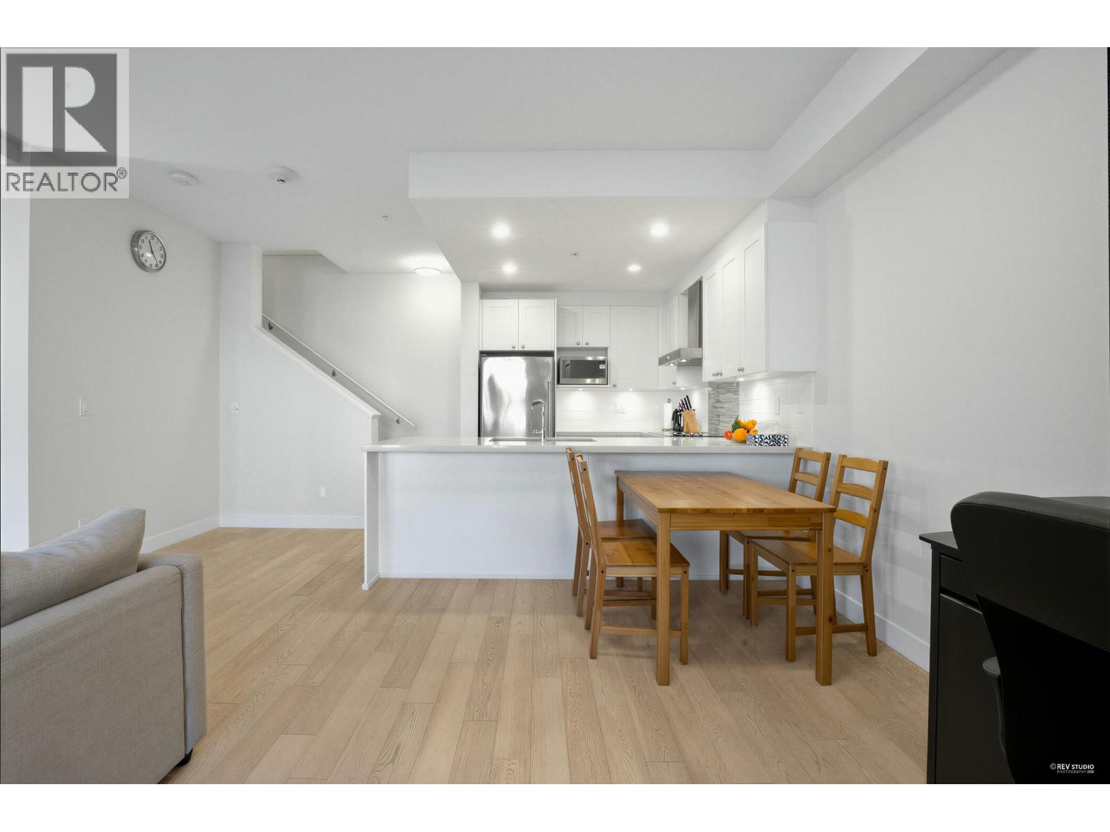 11 3231 Noel Drive, Burnaby, British Columbia  V3J 0H3 - Photo 5 - R3083005