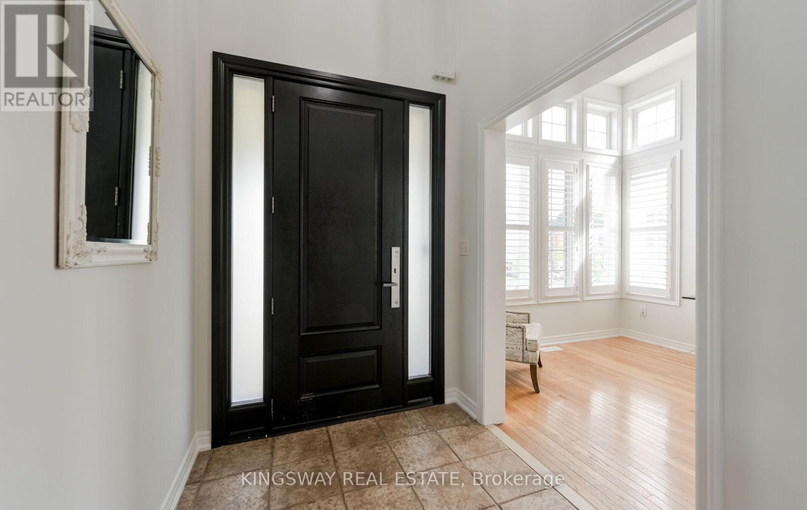 70 Silvervalley Drive, Caledon, Ontario  L7E 2Z1 - Photo 4 - W12729026