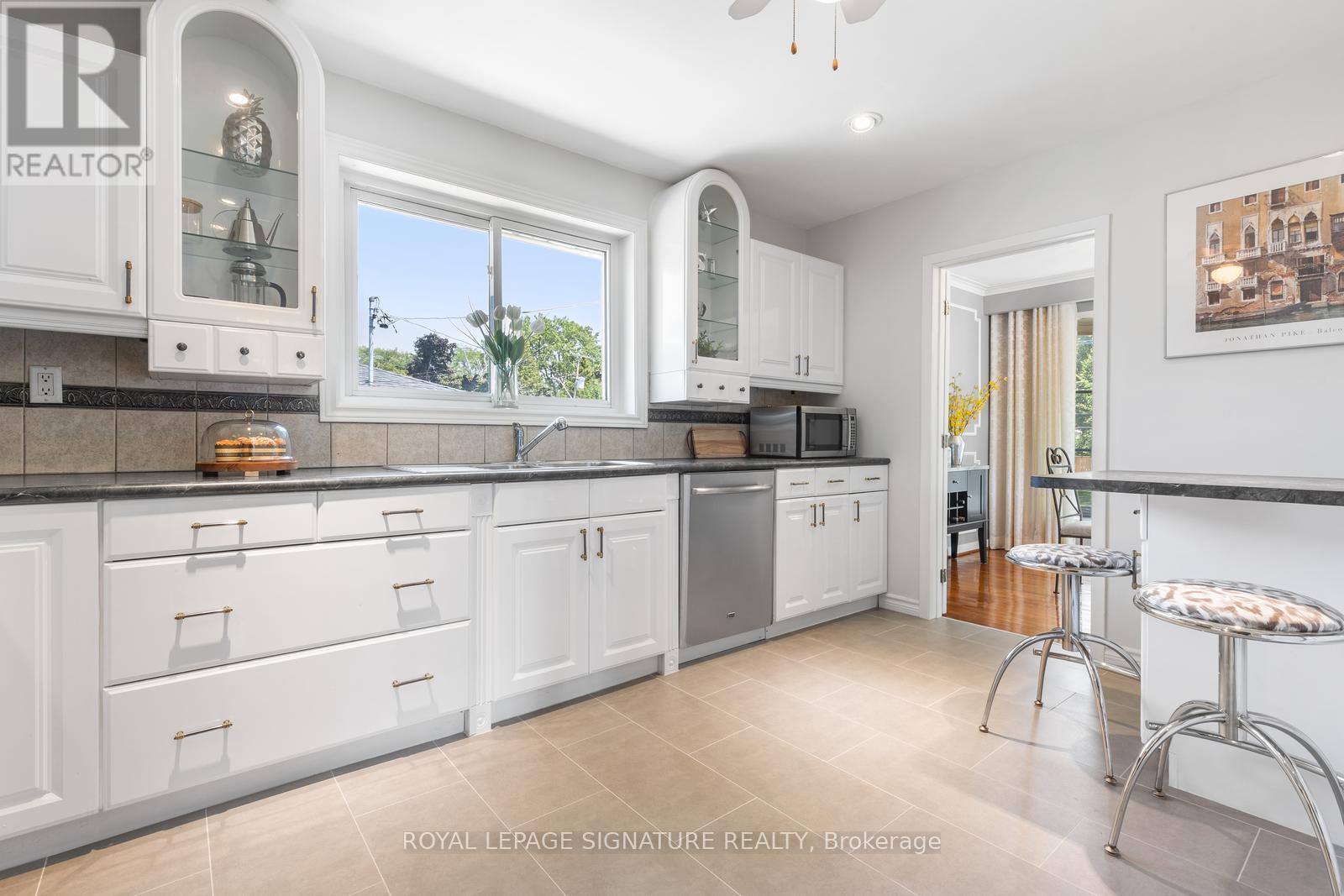 1469 Hillgrove Road, Mississauga, Ontario  L5J 3M2 - Photo 14 - W12731150