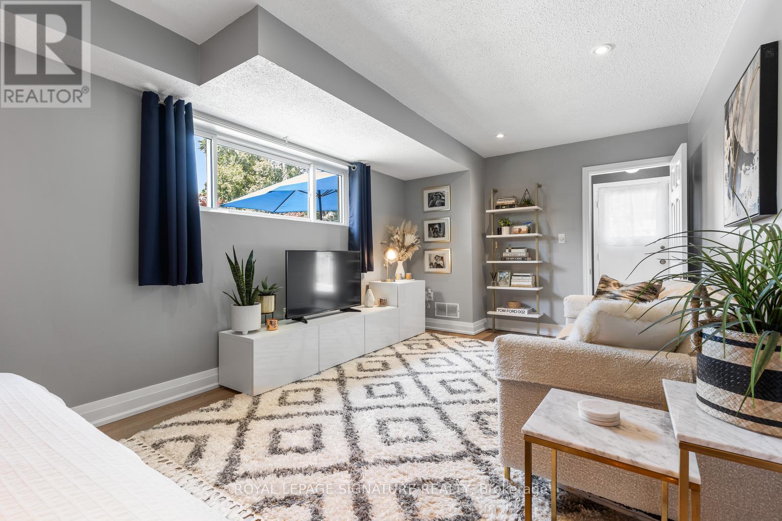 1469 Hillgrove Road, Mississauga, Ontario  L5J 3M2 - Photo 20 - W12731150