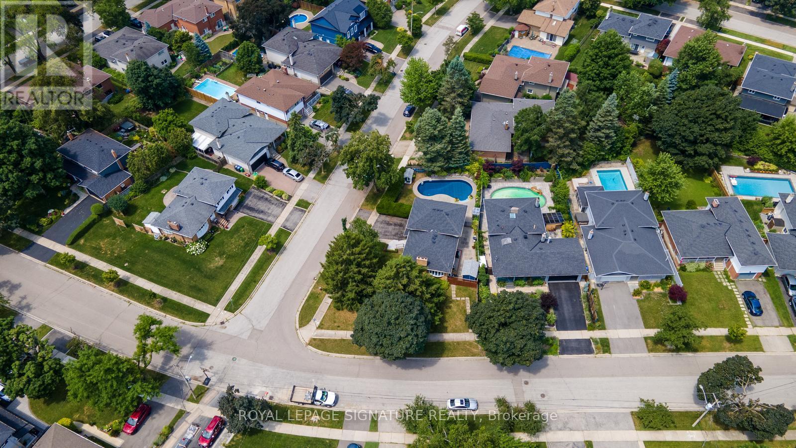 1469 Hillgrove Road, Mississauga, Ontario  L5J 3M2 - Photo 40 - W12731150