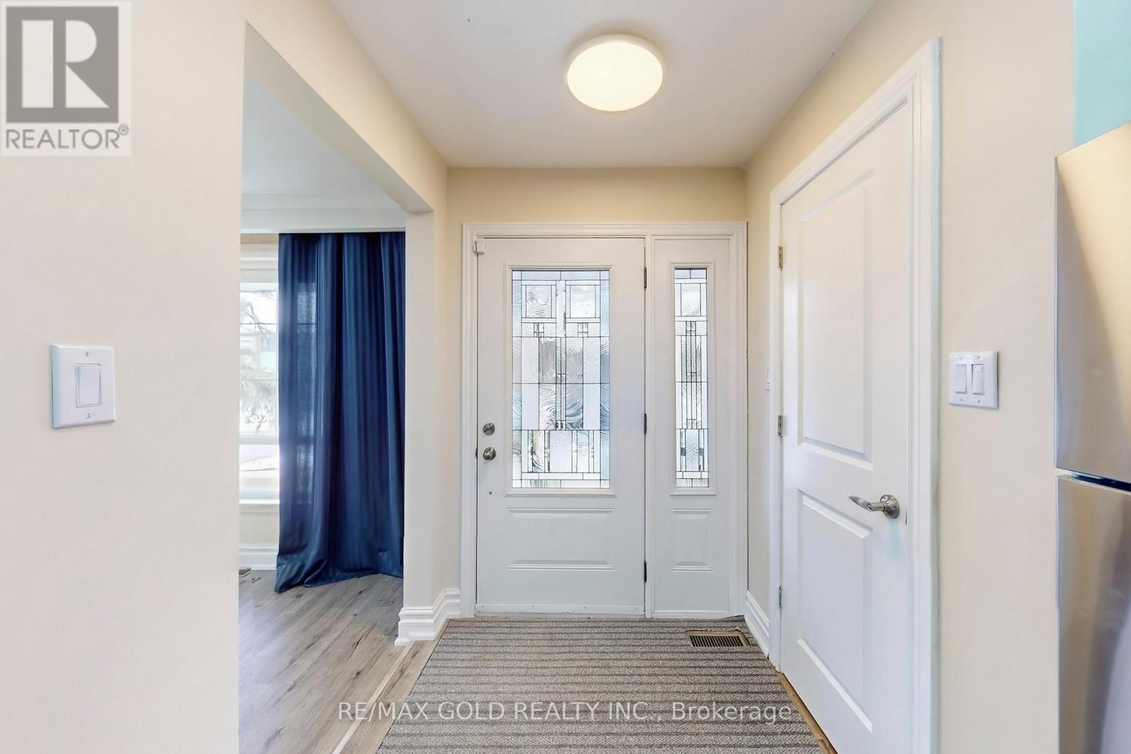 189 Kingsview Boulevard, Toronto, Ontario  M9R 1V7 - Photo 18 - W12731160