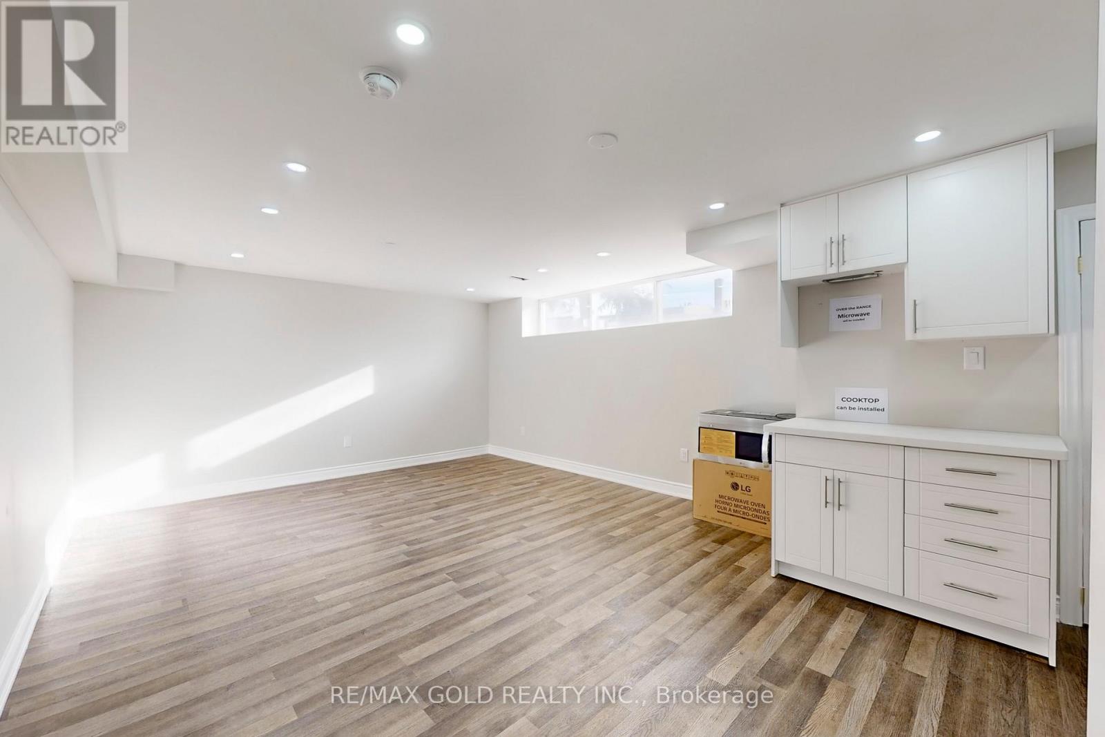 189 Kingsview Boulevard, Toronto, Ontario  M9R 1V7 - Photo 30 - W12731160